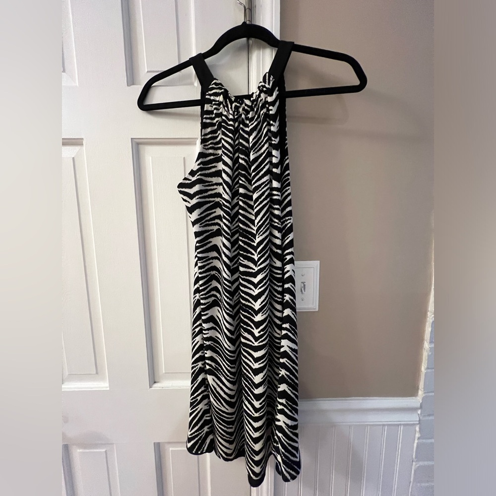 NWT- Woman’s White House black market dress size 8P